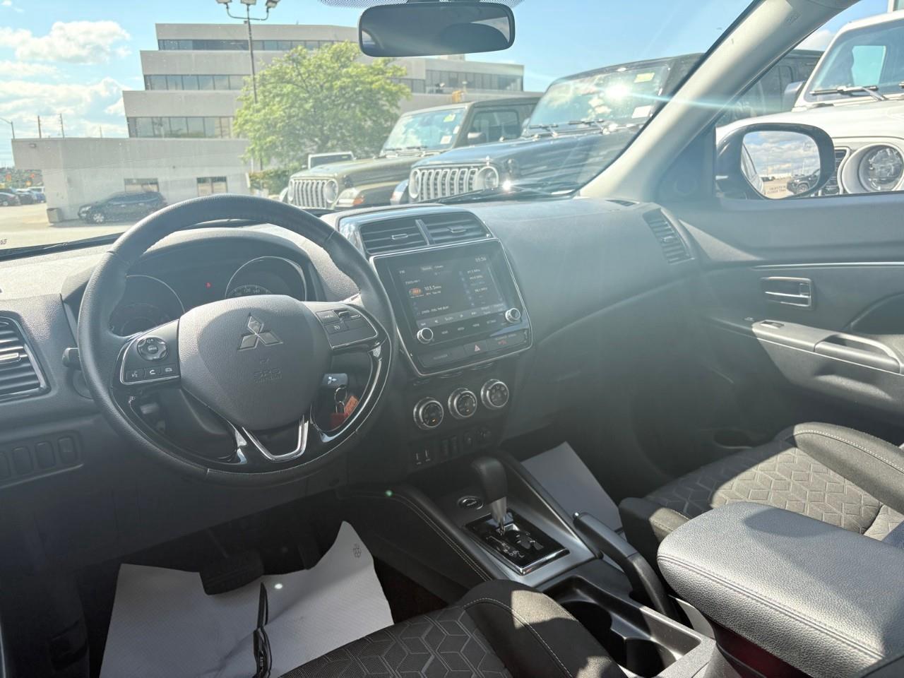 2024 Mitsubishi RVR SE 4dr AWC Photo