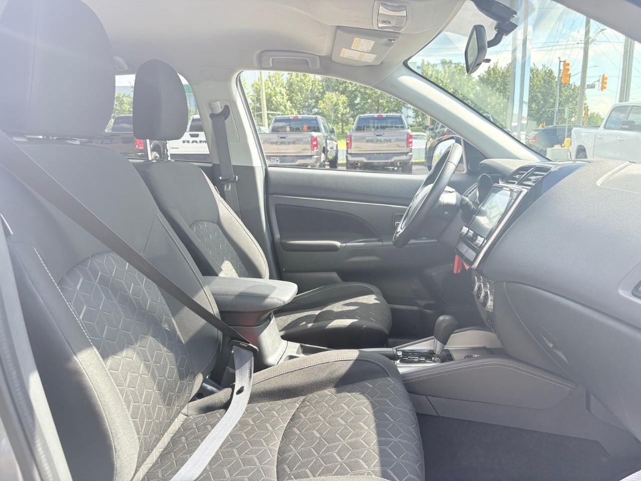 2024 Mitsubishi RVR SE 4dr AWC Photo