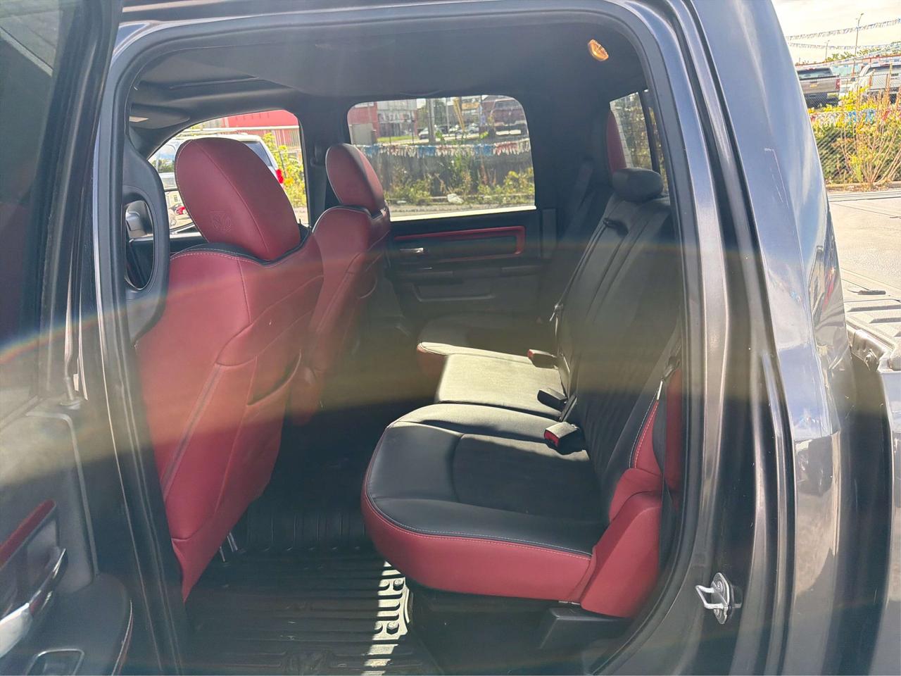 2016 RAM 1500 Rebel 4X4 CREW CAB V6 LEATHER WE FINANCE! Photo