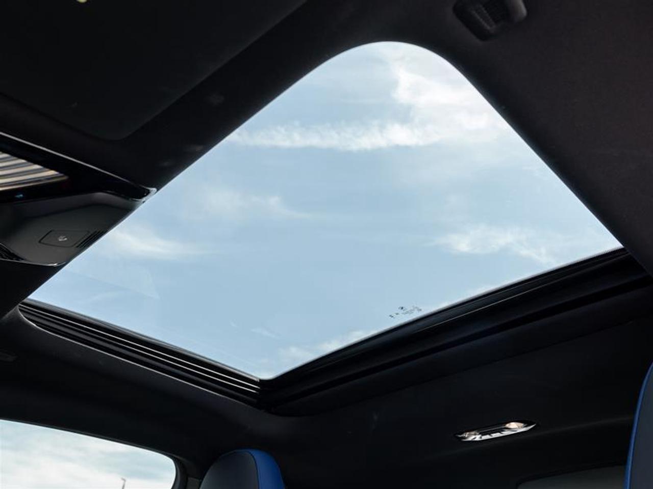 2024 BMW M2 Base 2dr Rear-Wheel Drive Coupe Photo