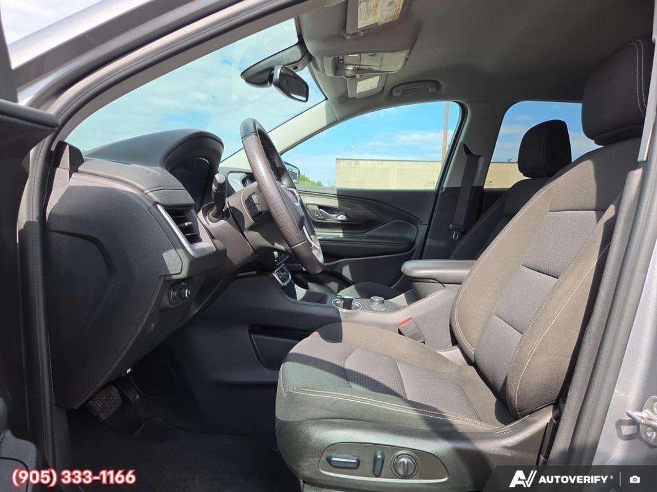2024 GMC Terrain SLE Apple CarPlay & Android Auto • Built-In Wi-Fi Hotspot • Remote Start System • Heated Front Seats • Power Driver Seat Photo