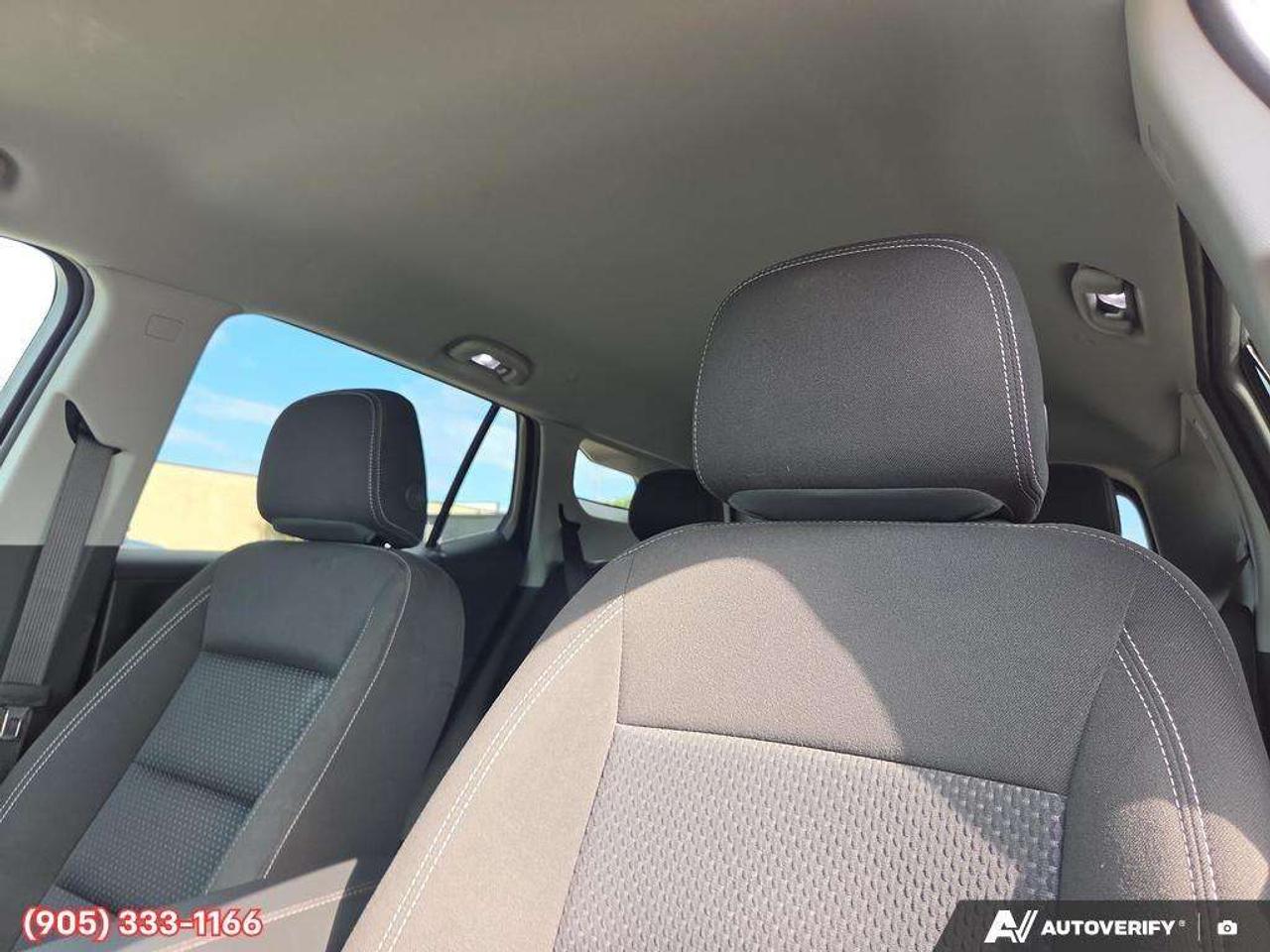 2024 GMC Terrain SLE Apple CarPlay & Android Auto • Built-In Wi-Fi Hotspot • Remote Start System • Heated Front Seats • Power Driver Seat Photo