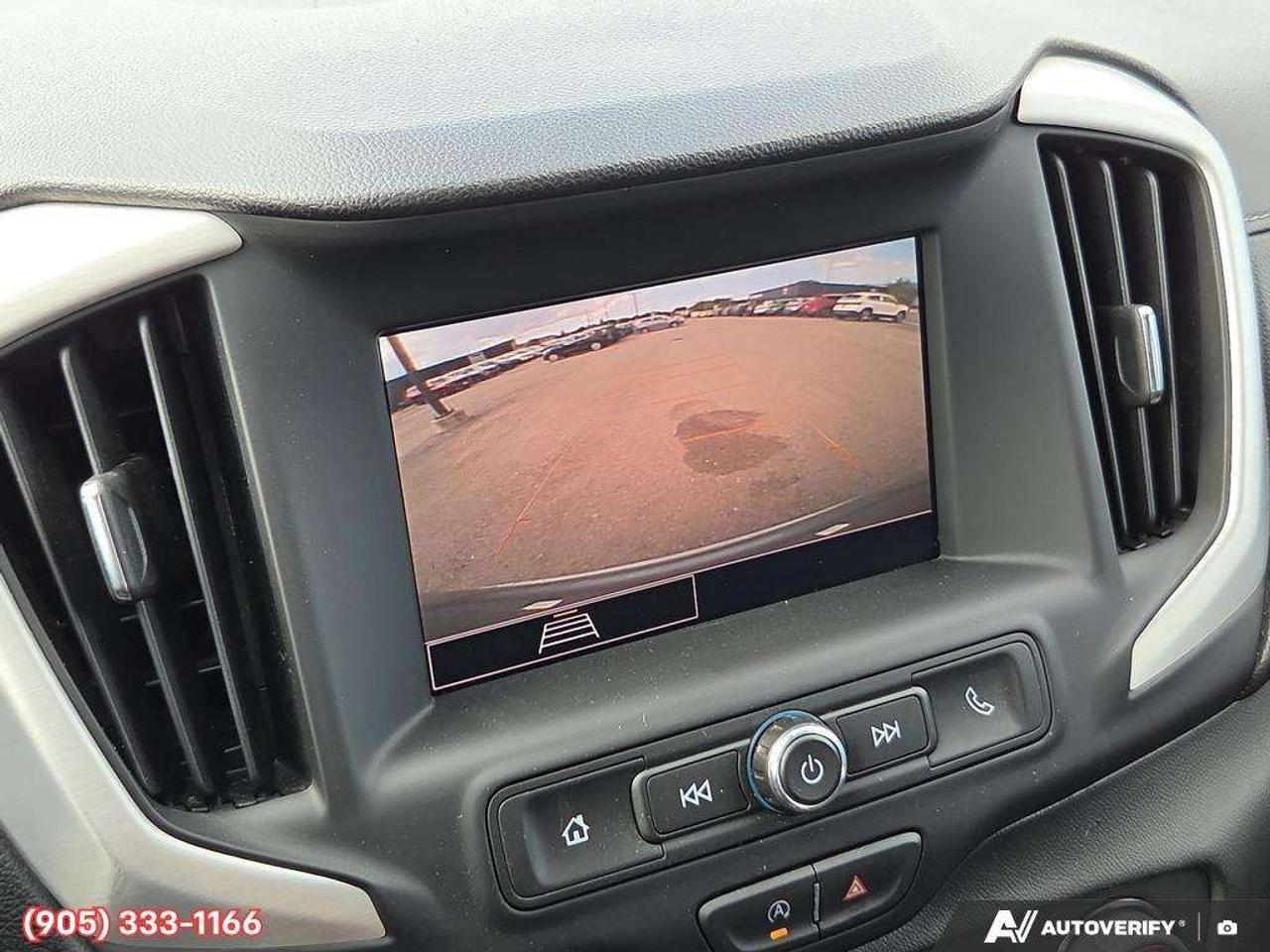 2024 GMC Terrain SLE Apple CarPlay & Android Auto • Built-In Wi-Fi Hotspot • Remote Start System • Heated Front Seats • Power Driver Seat Photo