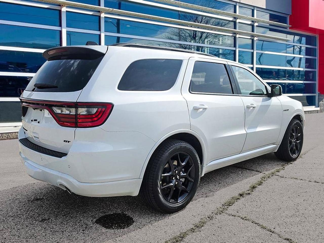 2027 Dodge Durango GT HEMI V8 PlusGT HEMI V8 Plus/BLACKTOP/SUNROOF/HEATED SEATS/TRAILER TOW Photo4