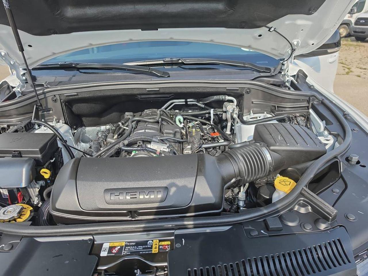 2027 Dodge Durango GT HEMI V8 PlusGT HEMI V8 Plus/BLACKTOP/SUNROOF/HEATED SEATS/TRAILER TOW Photo