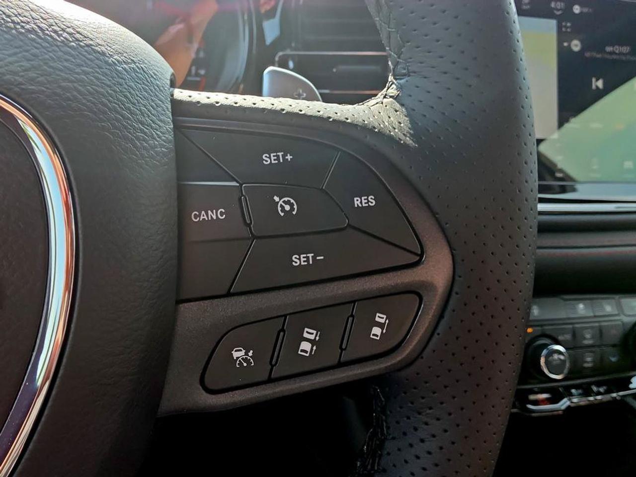 2027 Dodge Durango GT HEMI V8 PlusGT HEMI V8 Plus/BLACKTOP/SUNROOF/HEATED SEATS/TRAILER TOW Photo