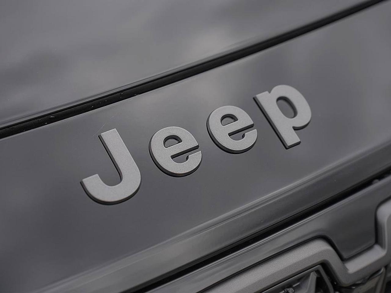 2026 Jeep Cherokee Overland/KEYLESS ENTRY/PANO SUNROOF/WIRELESS CHARGER Photo