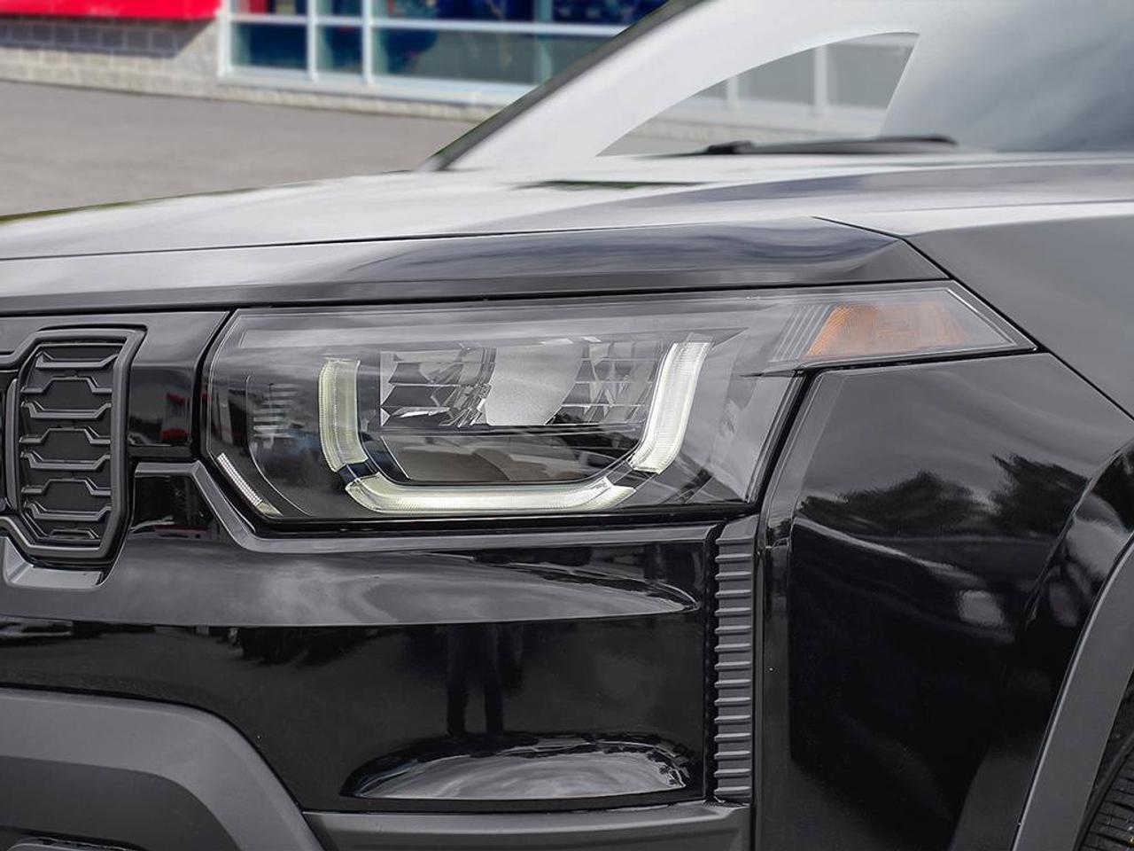 2026 Jeep Cherokee Overland/KEYLESS ENTRY/PANO SUNROOF/WIRELESS CHARGER Photo