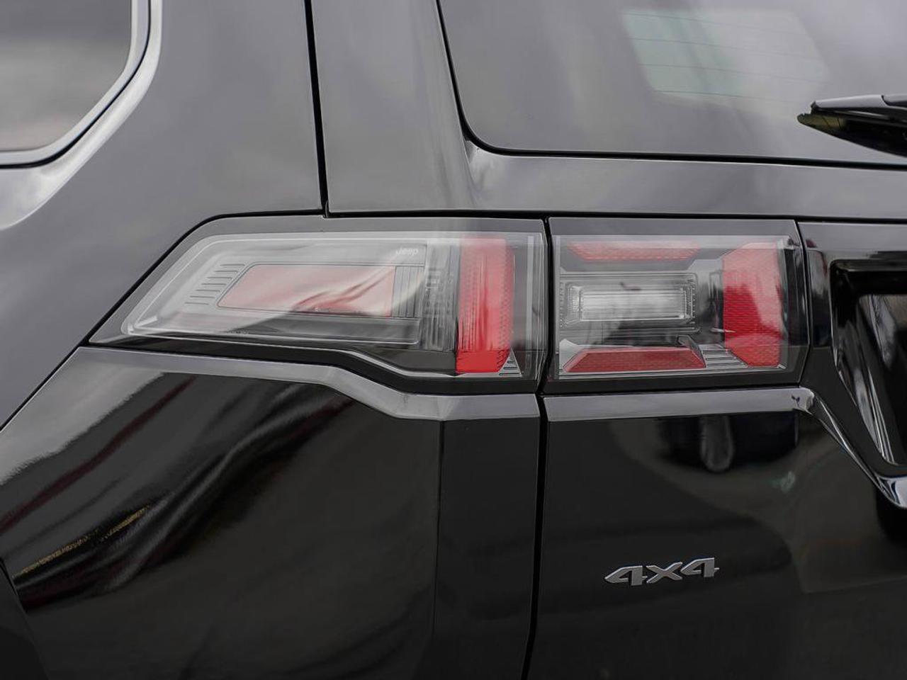 2026 Jeep Cherokee Limited/1.6l HYBRID/HEATED SEATS/ POWER LIFTGATE/REMOTE START Photo
