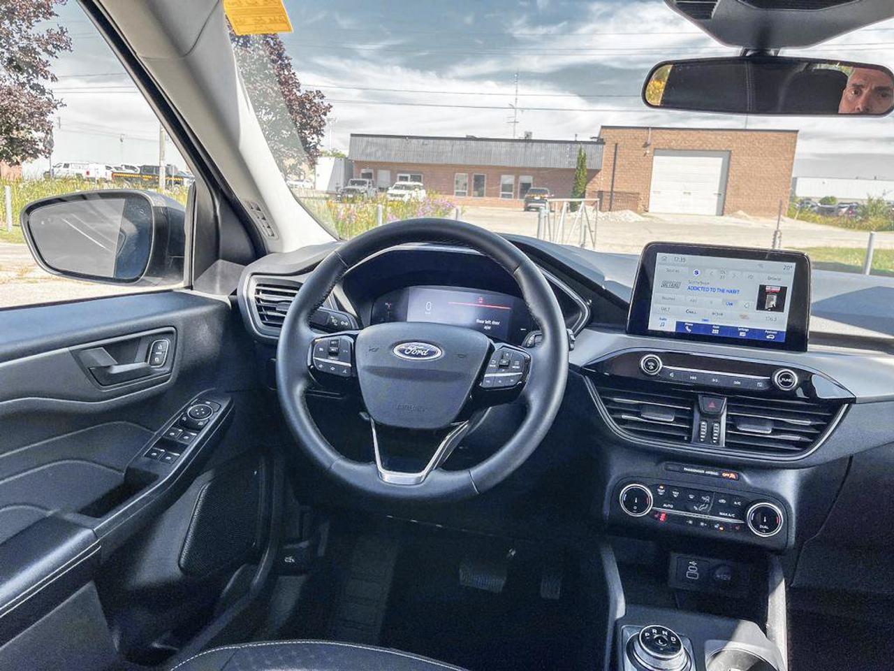 2025 Ford Escape Active | One Owner | Clean CarFax Report | Ontario Vehicle | Great Shape | Remote Starter | Photo