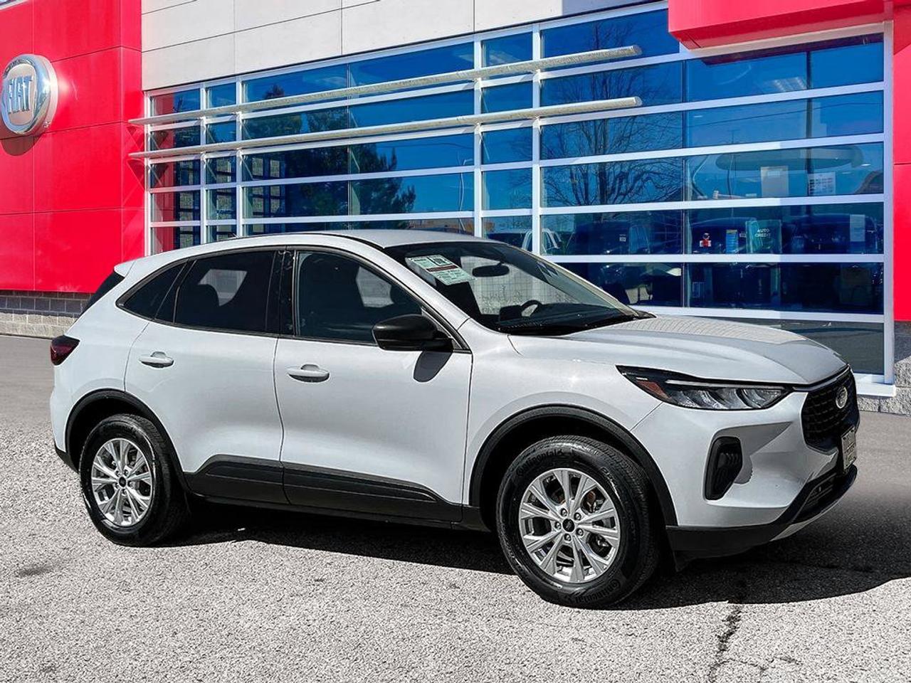 2025 Ford Escape Active | One Owner | Clean CarFax Report | Ontario Vehicle | Great Shape | Remote Starter | Photo