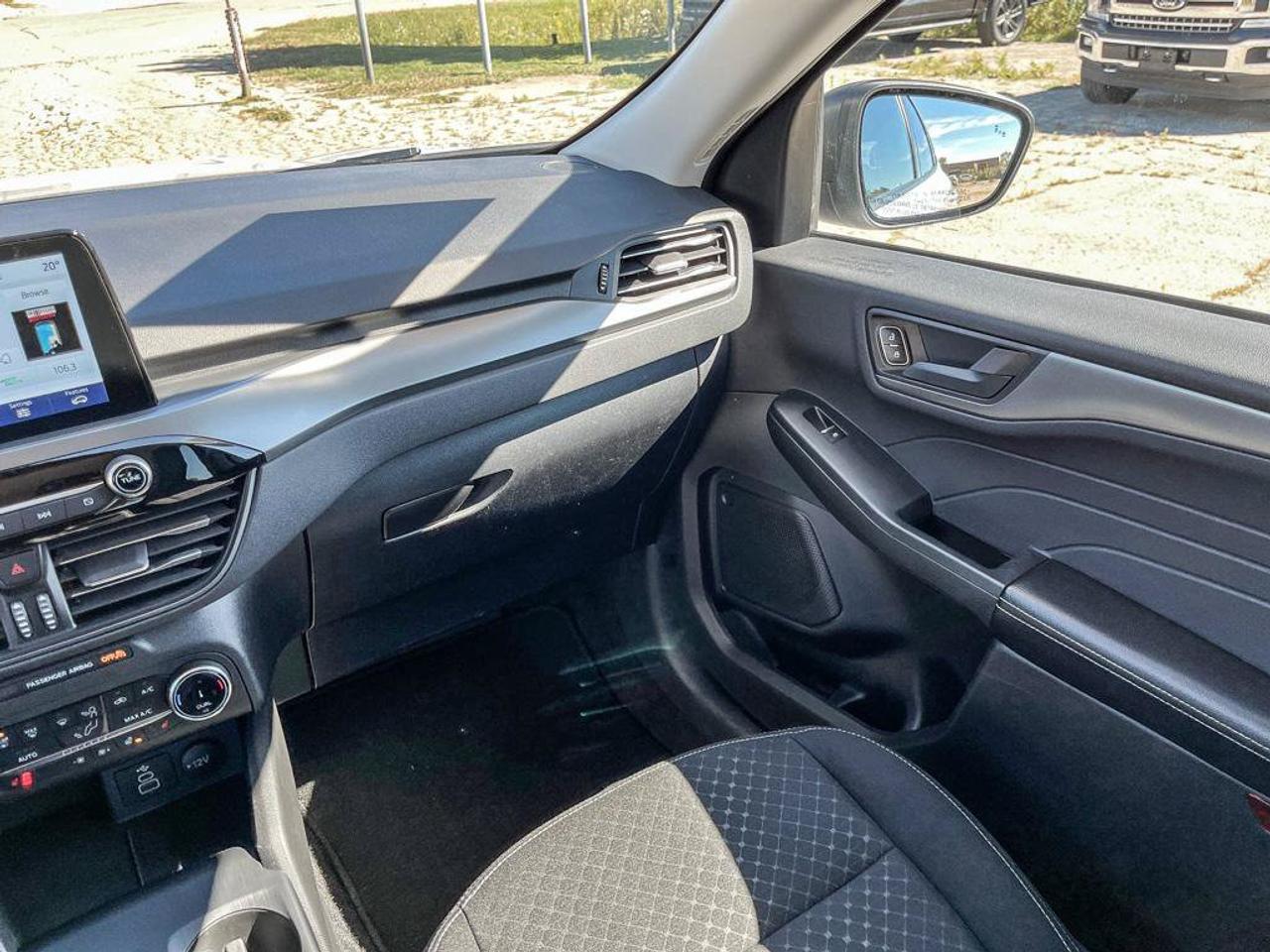 2025 Ford Escape Active | One Owner | Clean CarFax Report | Ontario Vehicle | Great Shape | Remote Starter | Photo