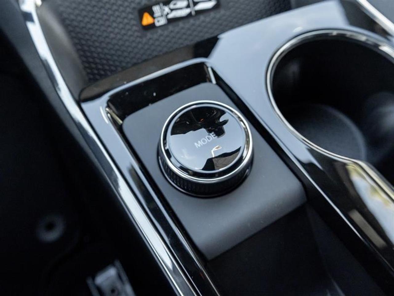 2027 Chevrolet Equinox RS 4dr All-Wheel Drive Photo