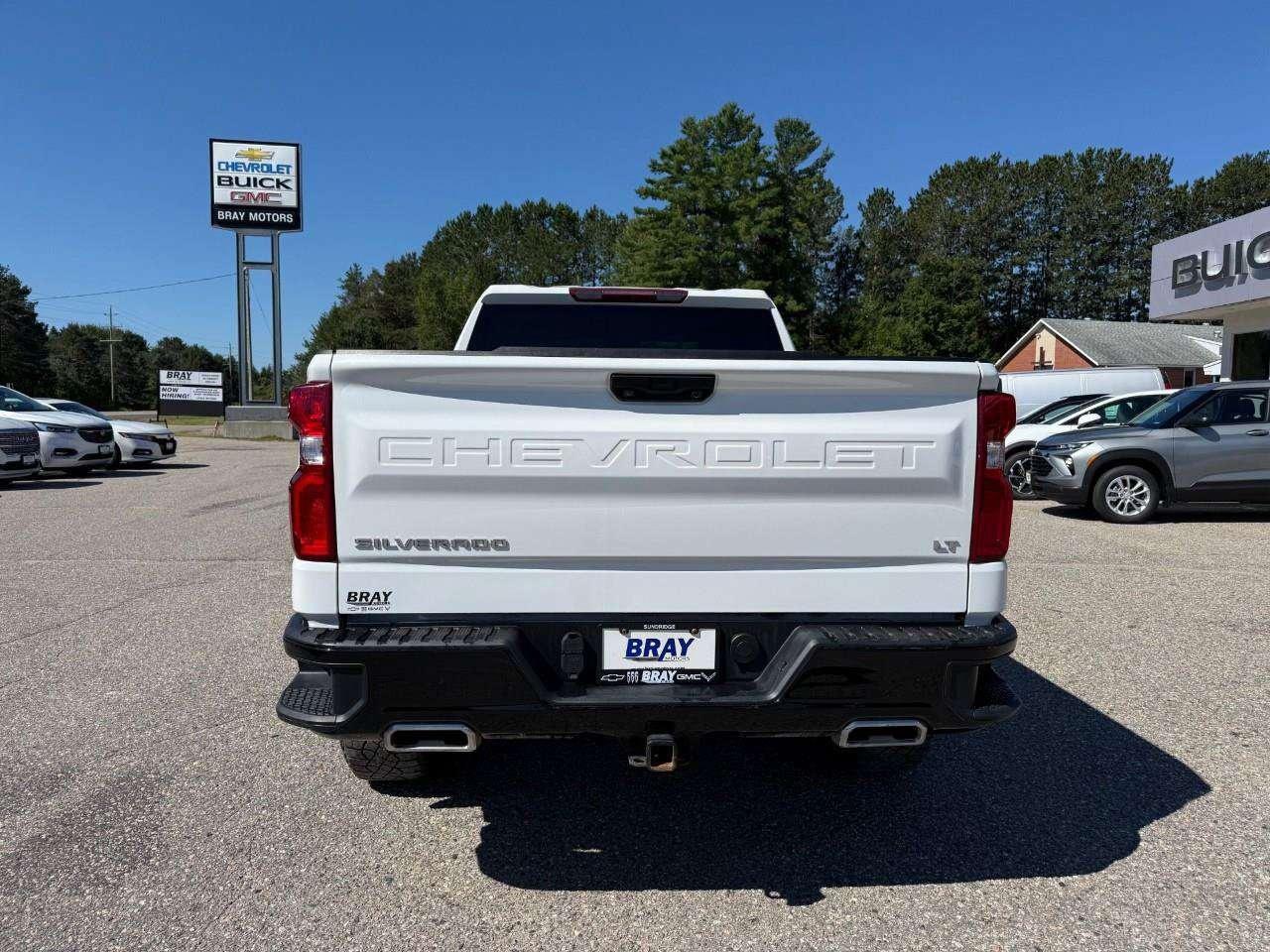 2024 Chevrolet Silverado 1500 BRAY ORINGINAL .OFF ROAD SUSPENSION 2 LIFT. TRAILERING PKG. ALL WEATHER MATS. BEDLINER. Photo4