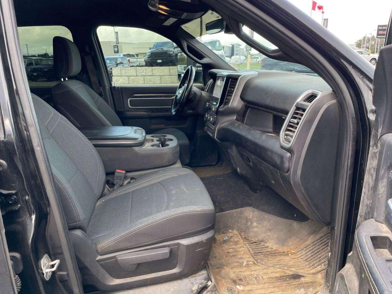 2022 RAM 2500 CLEAN CARAFX   6.4L V8 HEMI   NAV Photo