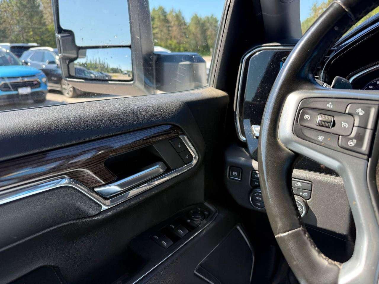 2024 Chevrolet Silverado 1500 BRAY ORINGINAL .OFF ROAD SUSPENSION 2 LIFT. TRAILERING PKG. ALL WEATHER MATS. BEDLINER. Photo