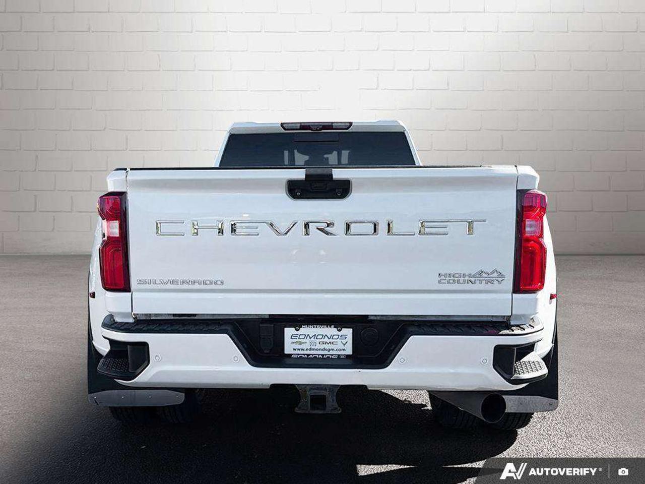 2022 Chevrolet Silverado 3500 Trailering Mirrors   Heated Seats   Sunroof   Trailer Brake Controller Photo