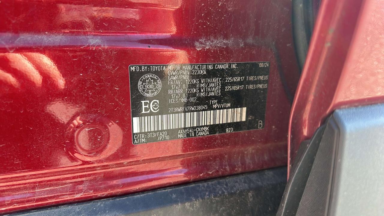 2024 Toyota RAV4 XLE Photo