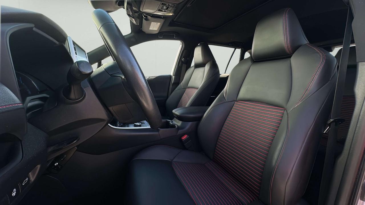 2022 Toyota RAV4 Prime XSE Photo