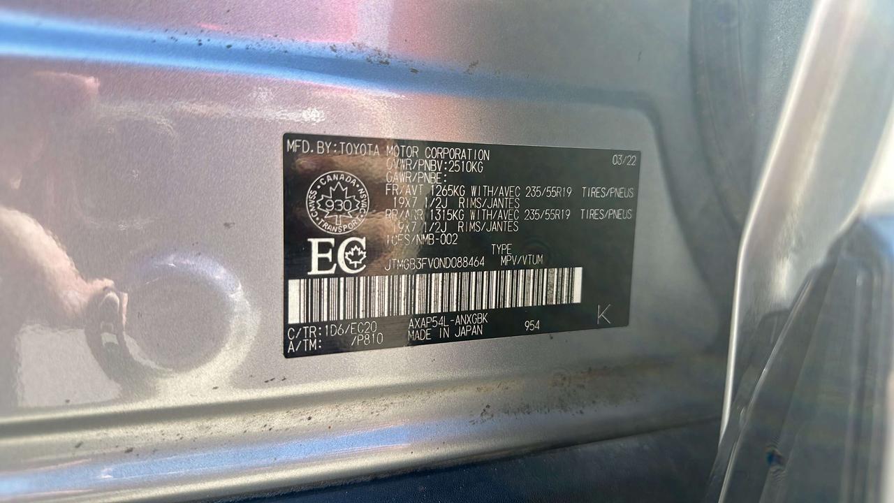 2022 Toyota RAV4 Prime XSE Photo