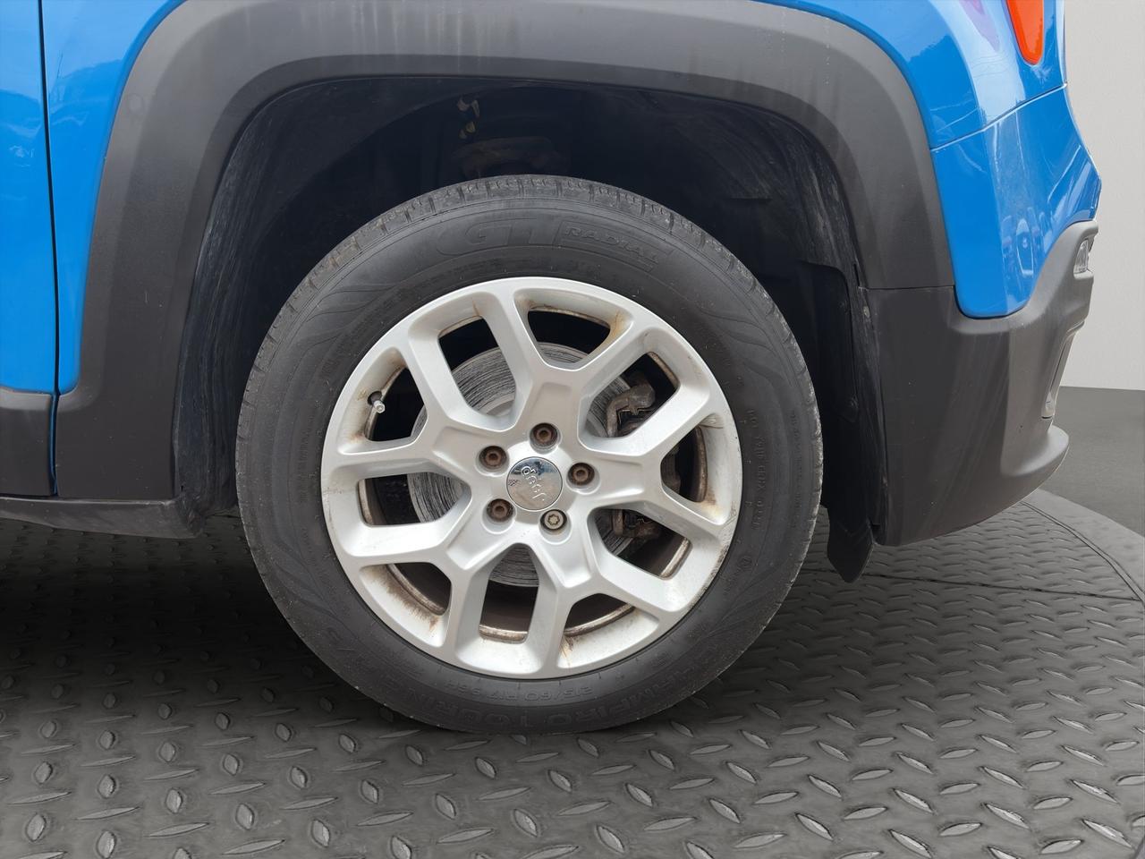 2015 Jeep Renegade North | Heated Leather Steering Wheel | Brake Assist | Stability Control | Reverse Camera Photo5