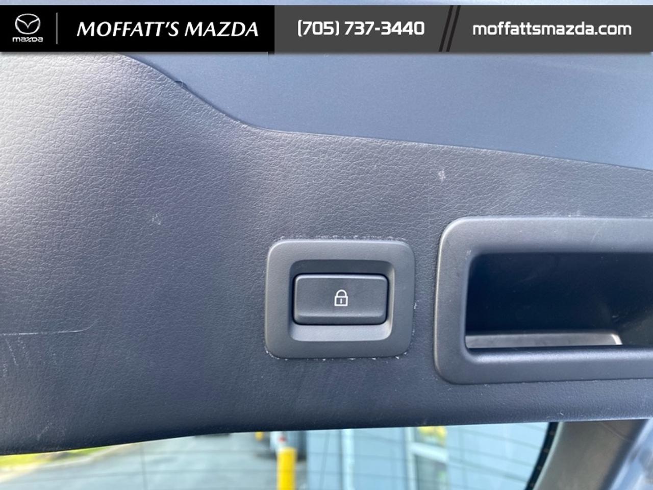 2022 Mazda Mazda3 Sport GT Photo