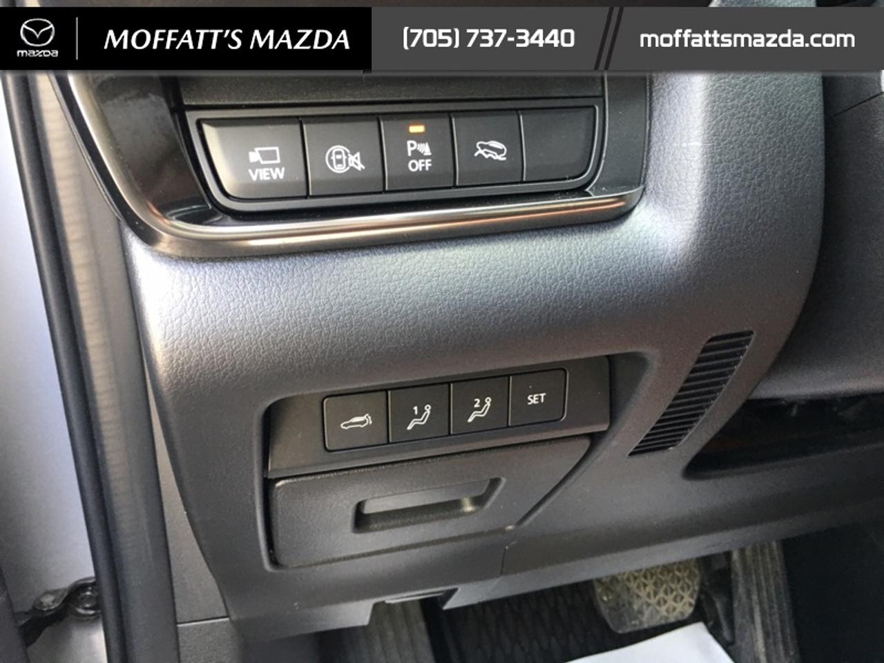 2025 Mazda CX-30 GT Photo