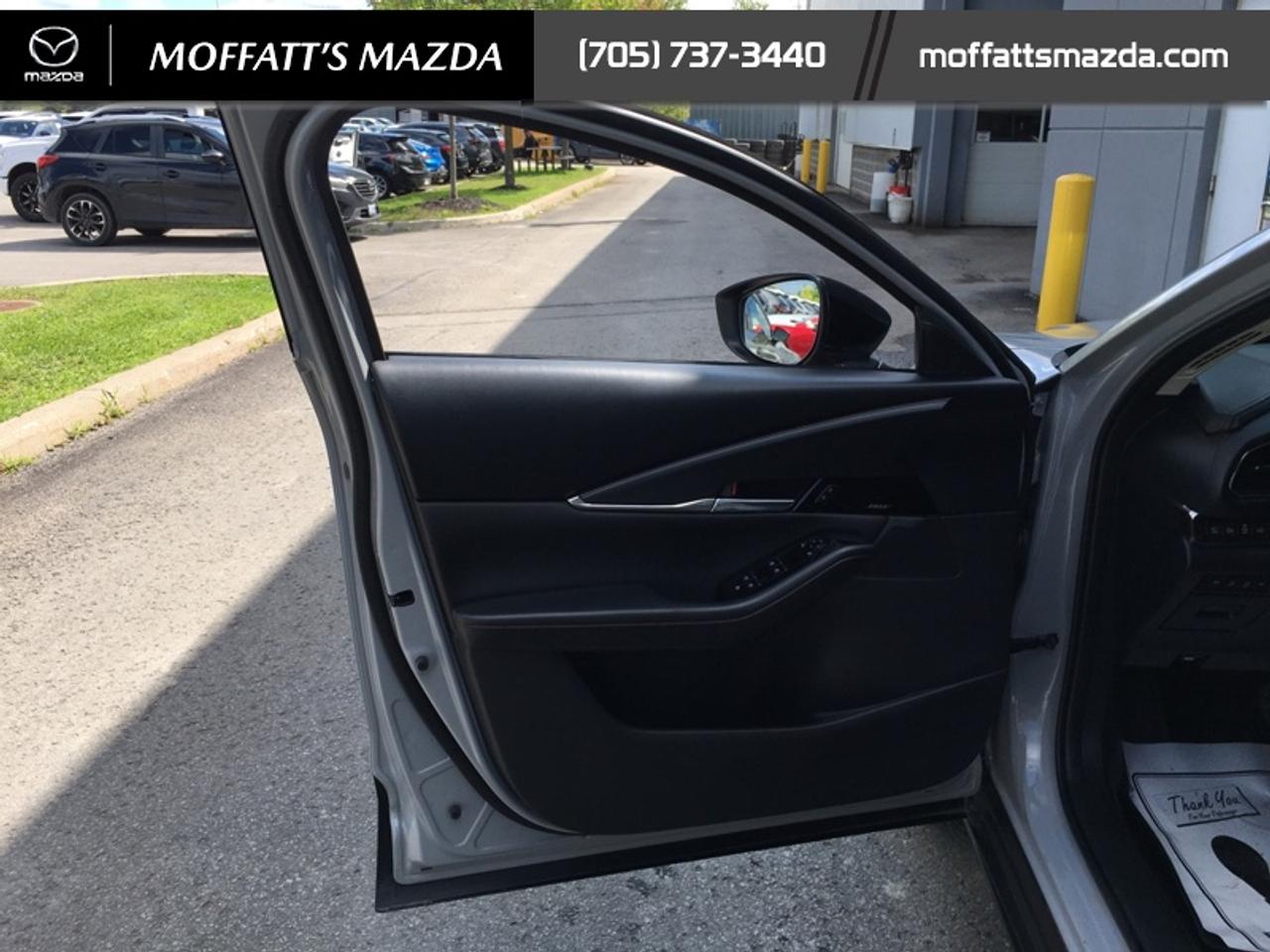 2025 Mazda CX-30 GT Photo