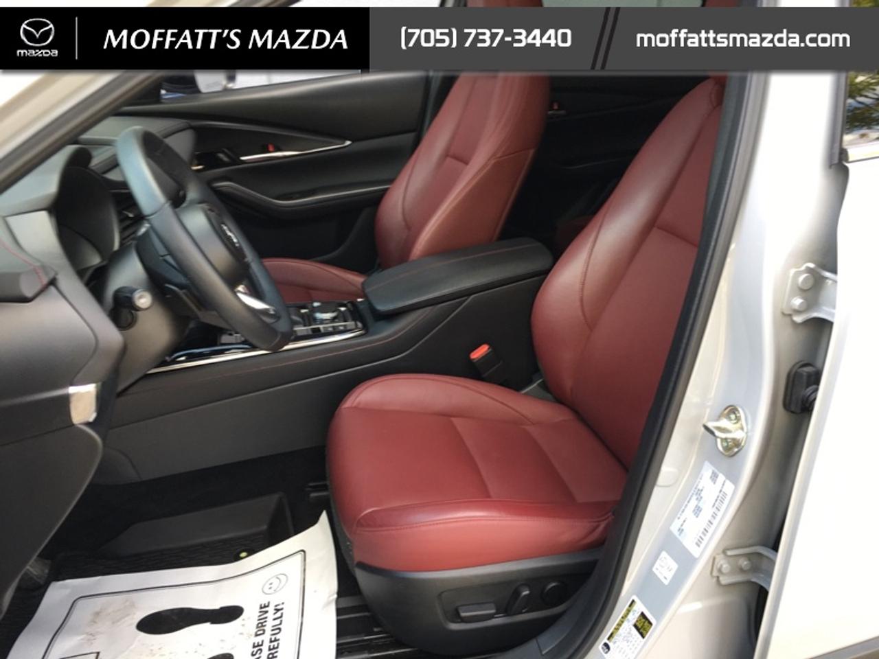 2025 Mazda CX-30 GT Photo