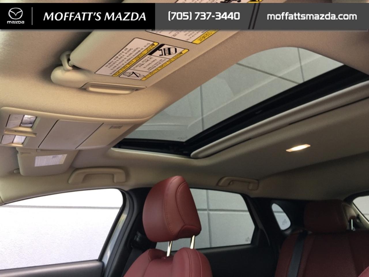 2025 Mazda CX-30 GT Photo