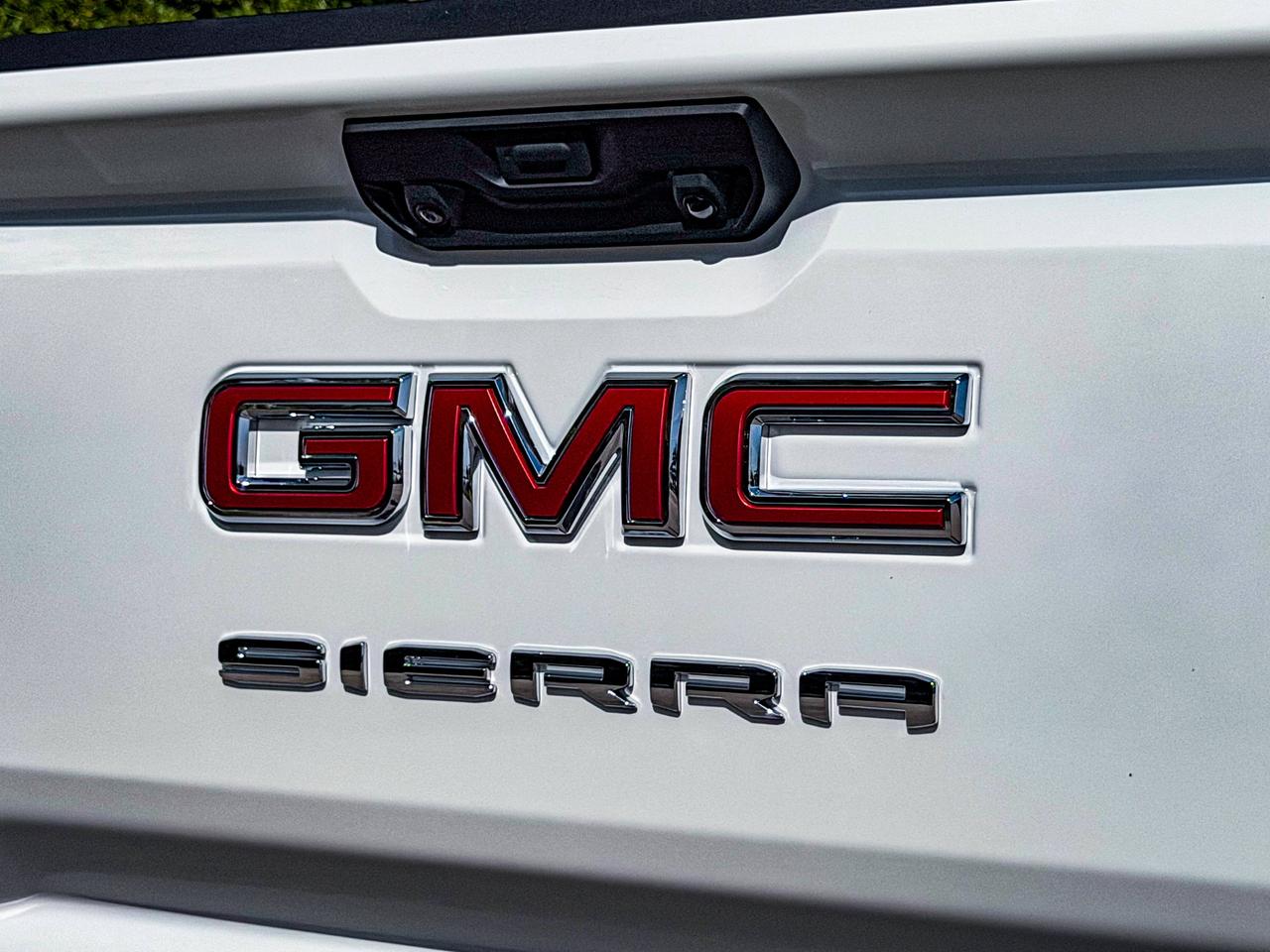 2026 GMC Sierra 1500 PRO Photo