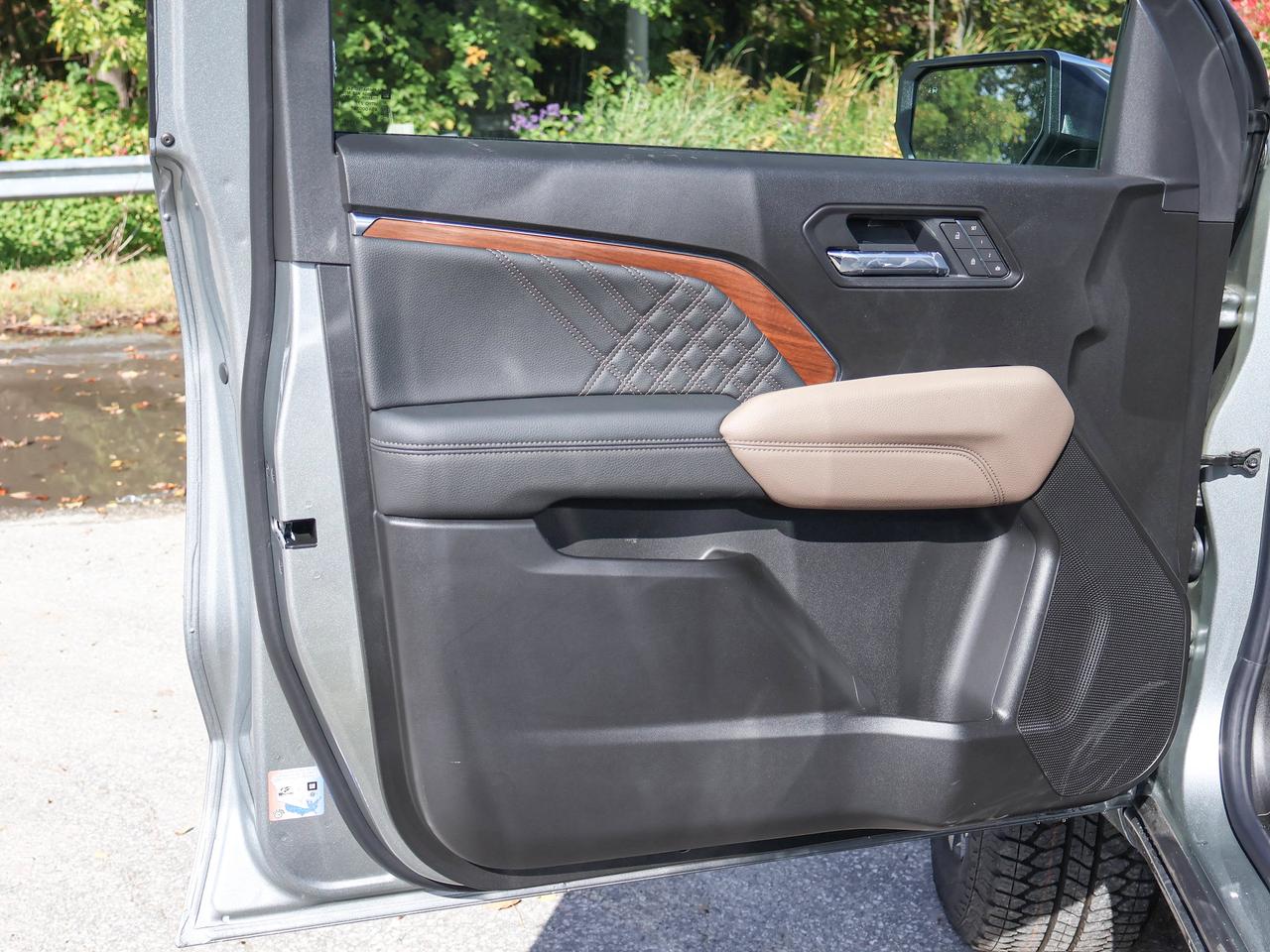 2026 GMC Canyon Denali Photo