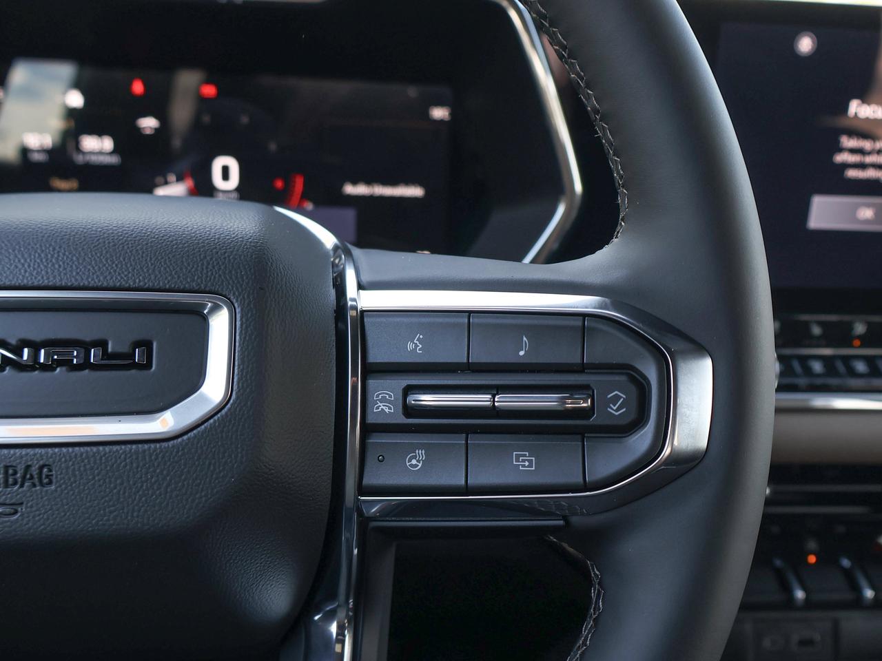 2026 GMC Canyon Denali Photo
