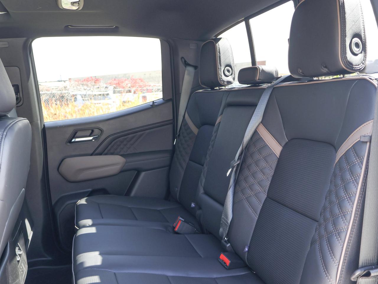 2026 GMC Canyon Denali Photo