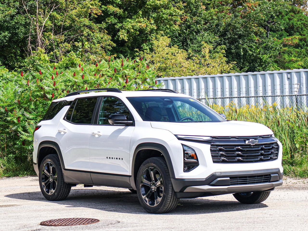 2027 Chevrolet Equinox AWD LT Photo3