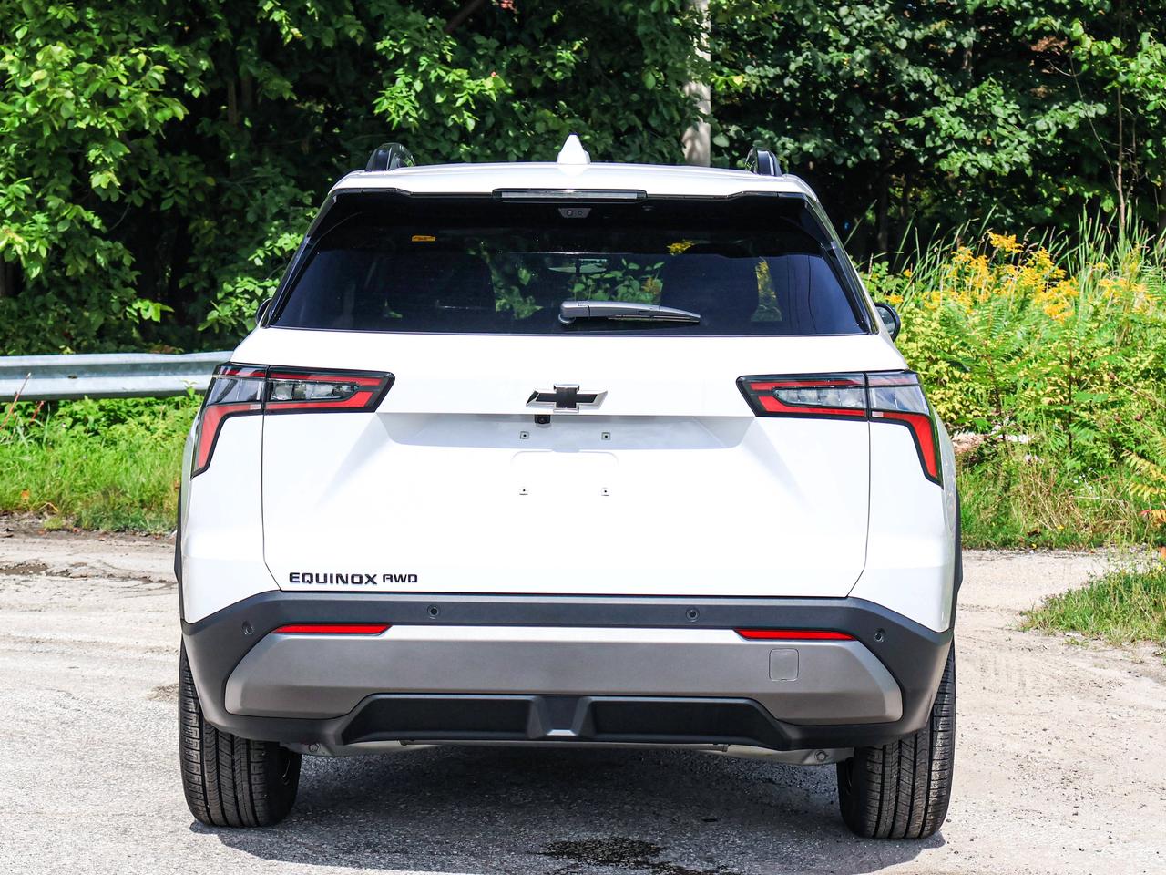 2027 Chevrolet Equinox AWD LT Photo