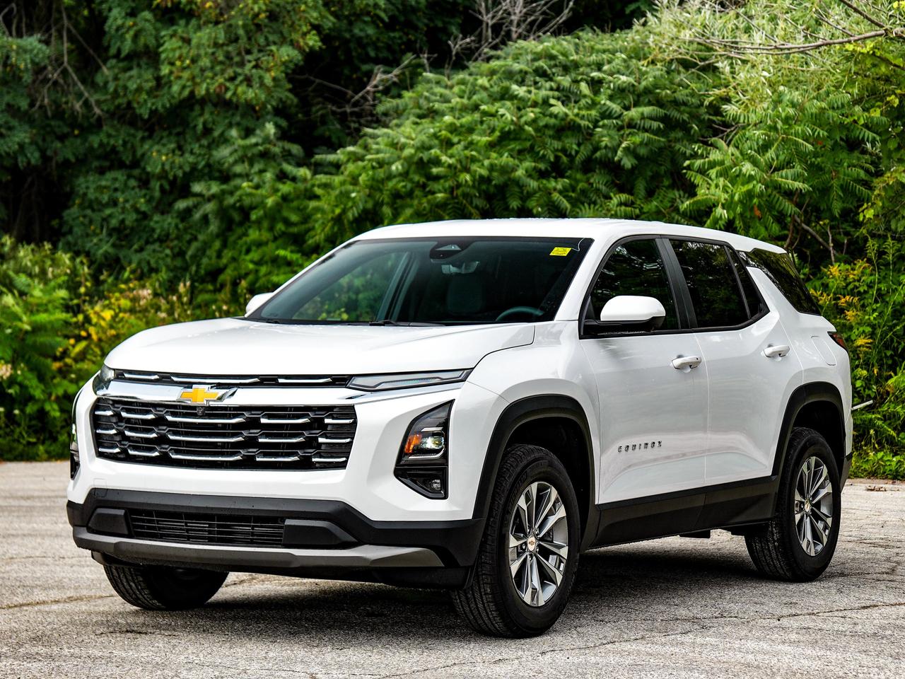 2027 Chevrolet Equinox AWD LT Photo