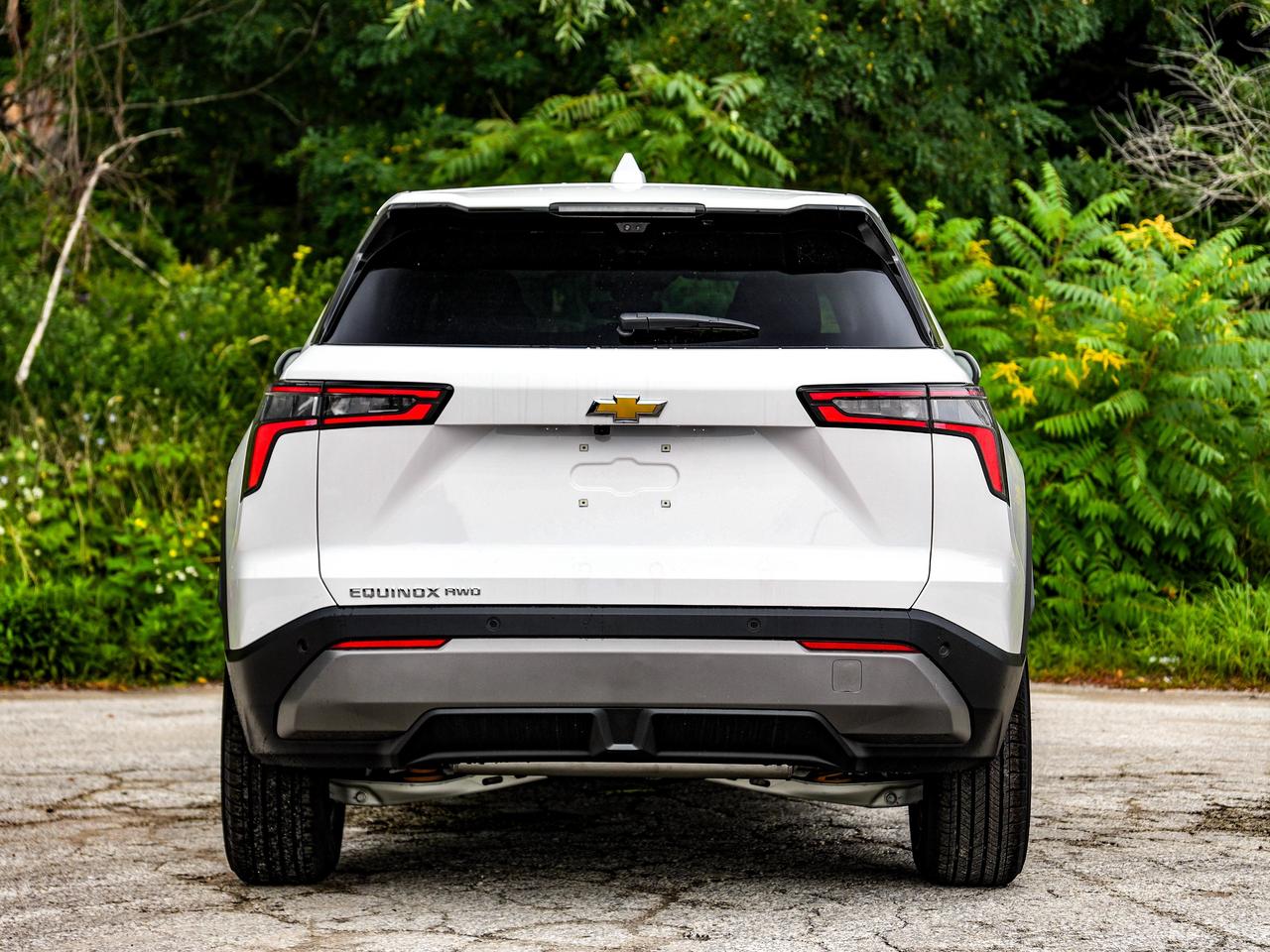 2027 Chevrolet Equinox AWD LT Photo