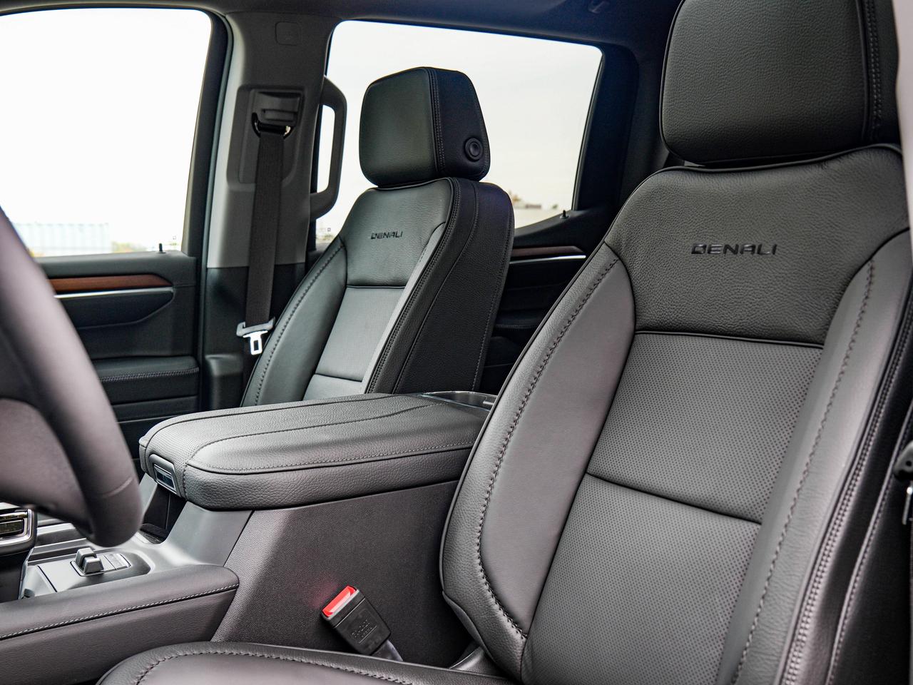 2026 GMC Sierra 1500 Denali Photo