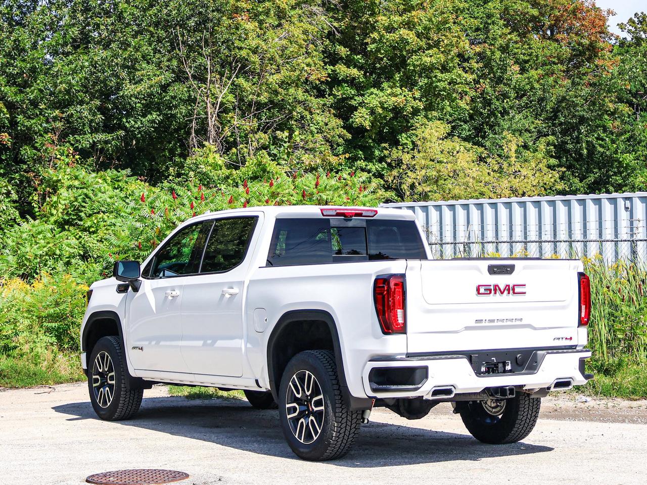 2026 GMC Sierra 1500 AT4 Photo