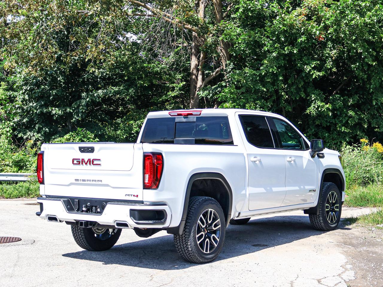 2026 GMC Sierra 1500 AT4 Photo