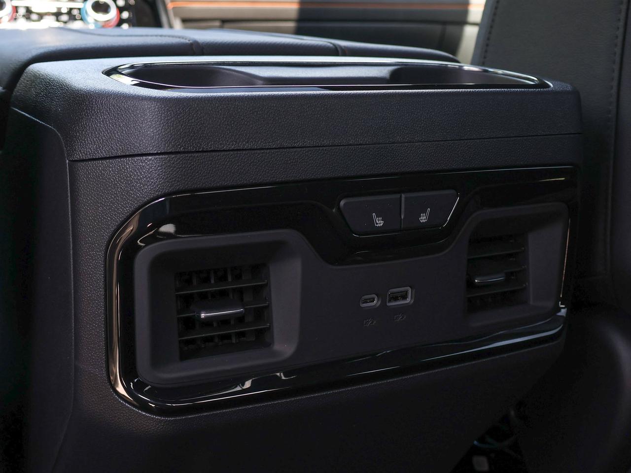 2026 GMC Sierra 1500 AT4 Photo