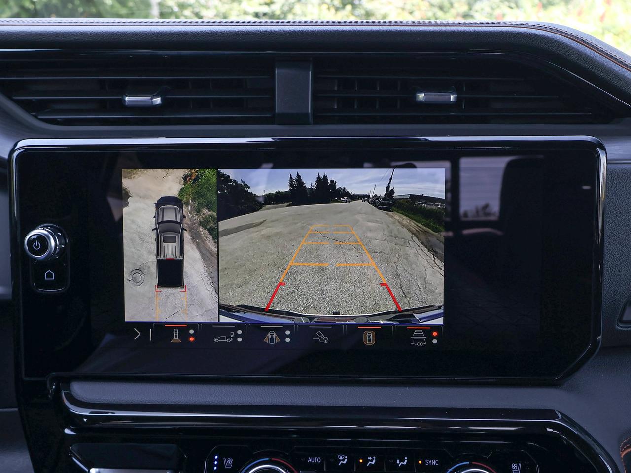 2026 GMC Sierra 1500 AT4 Photo