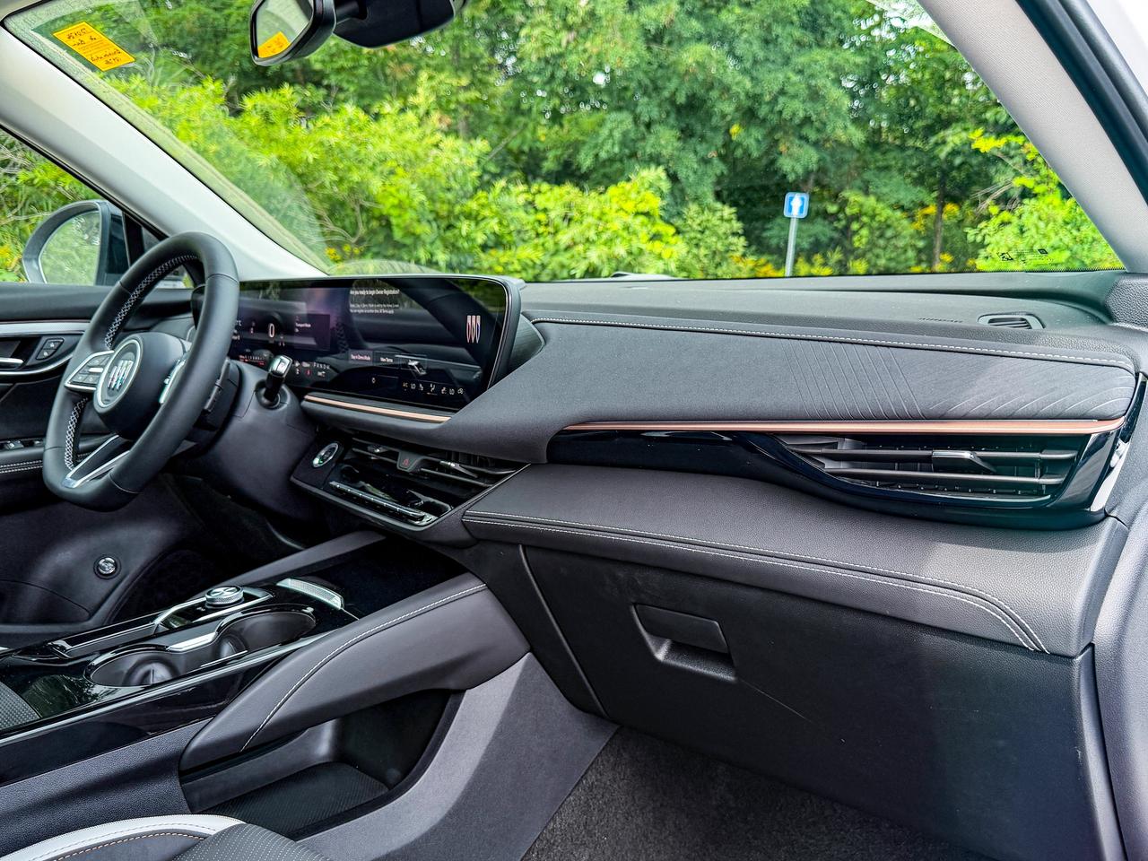2026 Buick Envision SPORT TOURING Photo