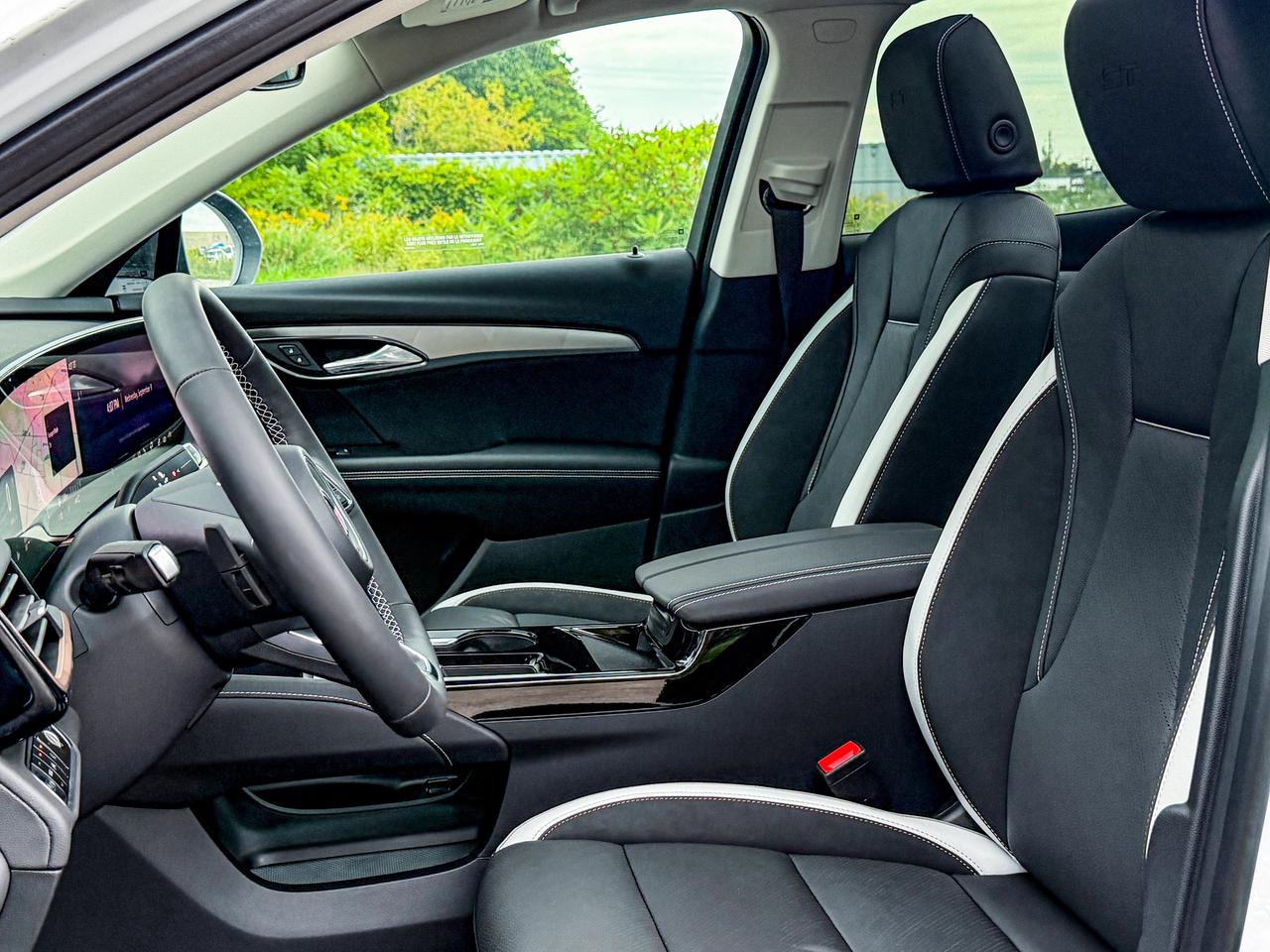 2026 Buick Envision SPORT TOURING Photo