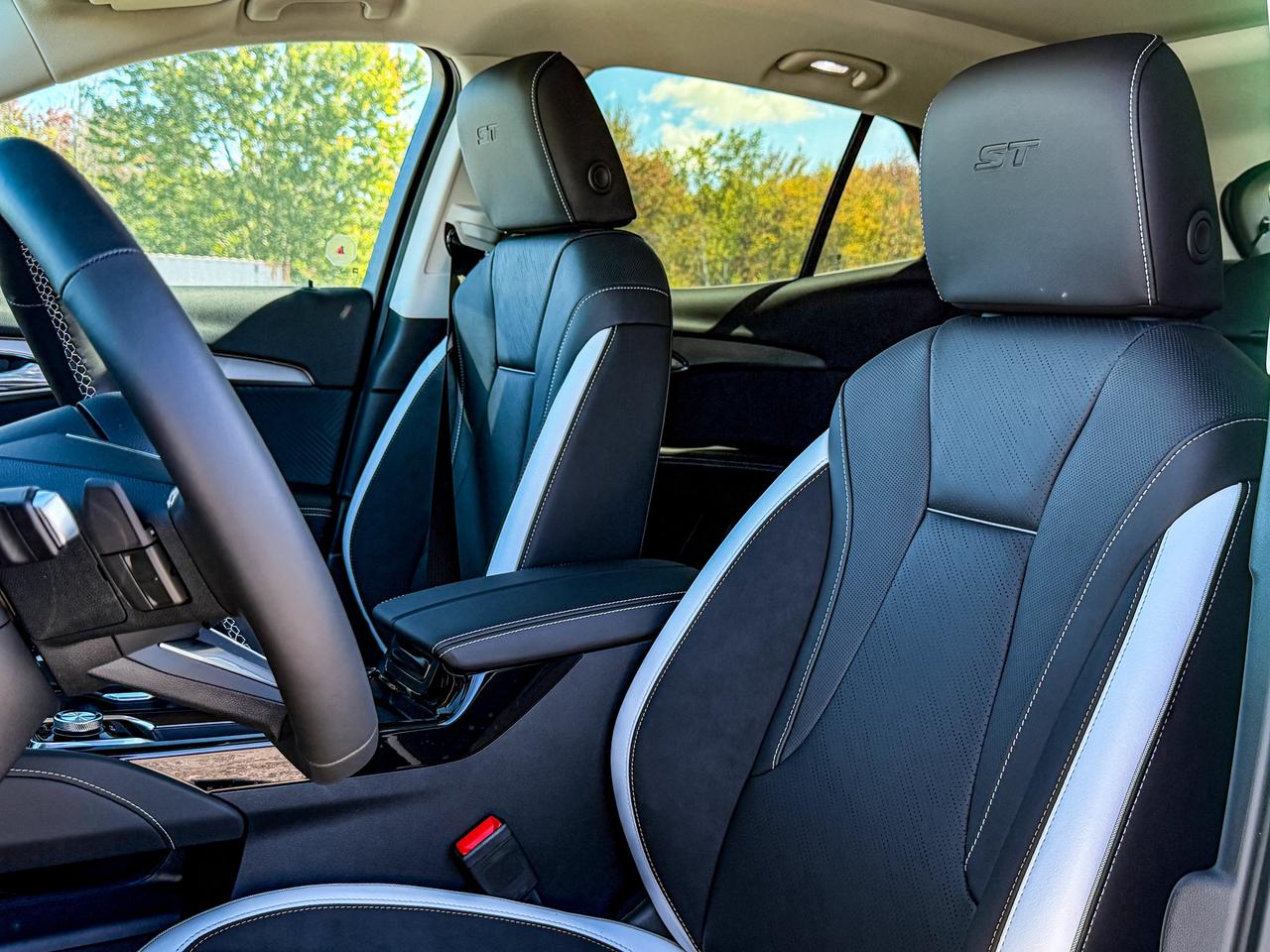 2026 Buick Envision SPORT TOURING Photo