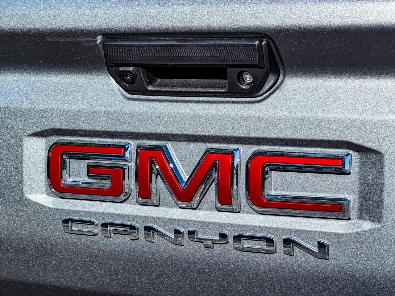 2026 GMC Canyon AT4 Photo