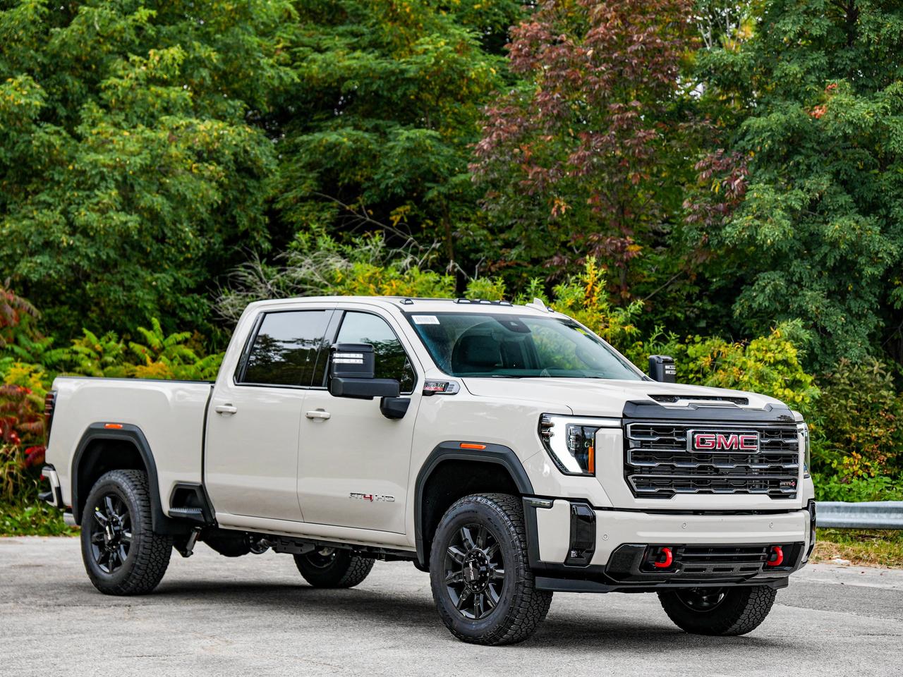2026 GMC SIERRA 2500HD AT4 Photo