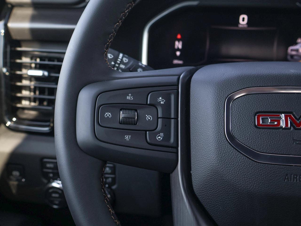 2026 GMC SIERRA 2500HD AT4 Photo