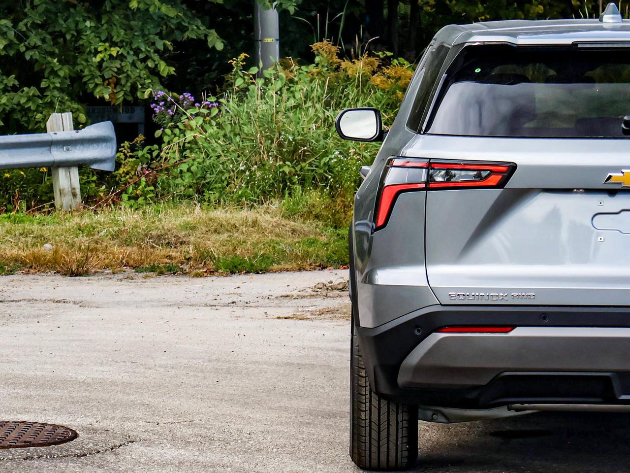 2027 Chevrolet Equinox AWD LT Photo